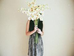 彼の嘘に気づいちゃった。"問い詰める or 知らないフリをする？"対処法4つ