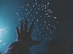 夏はまだ終わらない。褒められるTシャツとアートの”密接な関係”に迫る◎