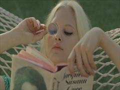 3人のお洒落シティーガールがお手本。“なりたい”別スキンケアとネイルitemカタログ