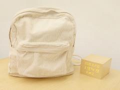 リュック派さん。この夏からは、「白リュック」でヌケ感作るのが正解です◎