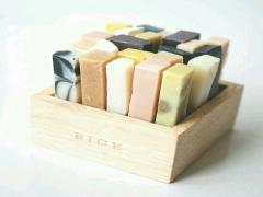 見た目も香りも成分も。全部思い通りのワタシ色の石鹸作りましょ＊