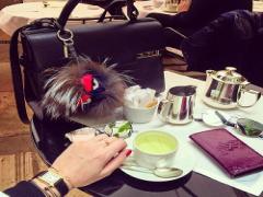 まさにキモカワ！？シンプルコーデにあきたらMONSTERバッグを持とう♡