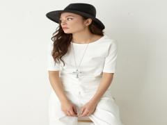 少し長めがツボ。抜け感・落ち感にきゅんとする五分袖トップス