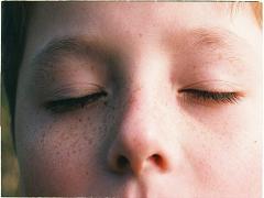 もう隠すのやめて魅せてこ♡あどけない可愛さが魅力のそばかすメイク