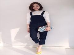 今流行のかわいいデニムオールインワンコーデしてお出かけしちゃおう♡