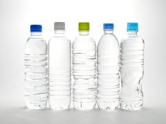 材料3つで簡単DIY。ペットボトルが夏の涼しげアクセに大変身♡