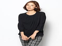 スタイリッシュ＆モダンなiCBのトップスでキレイめキャリアスタイルを極める！