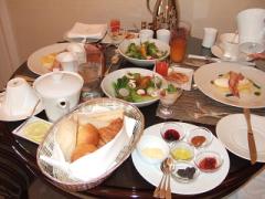 洋朝食“日本一”に輝くホテルの絶品ベーカリーでリッチな朝食を♡