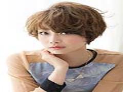 髪型ならショートがおしゃれ！パーマをかけてセット上手に！