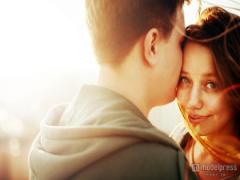 彼氏が途切れないモテる女性の特徴8つ