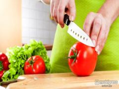 「トマト」で色気のあるボディを作ろう！やり方とダイエット効果