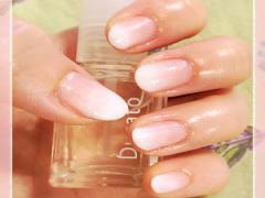 白グラデーションネイルデザインで上品大人っぽいモテネイル♡