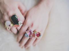 置いているだけじゃもったいない。リングをおしゃれにディスプレイ