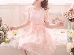 ピンクな世界に染まりたい♡甘くて可愛いおすすめオンラインショップ3選