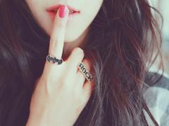 おしゃれさんはそろえるの。アクセサリー×ネイルでつくる3人の女の子