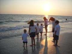 元気で長生きしてね。おじいちゃんおばあちゃんを笑顔にする「敬老の日」ギフト