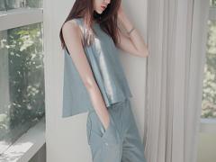 本物は横顔美人。シャープなフェイスラインを出現させるエクササイズ