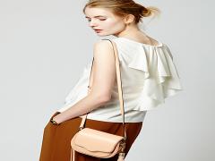 こだわりを詰めこんで。BORNYで作る半歩先のシンプルコーディネート