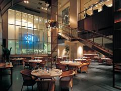 今宵は神楽坂でおしゃれなディナーを大切なあの人と…