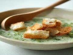 寒い季節にぴったり！ブロッコリーの簡単スープレシピ