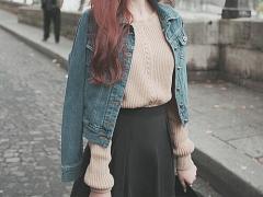 季節の変わり目限定※秋はアウター肩掛けでコーディネートにこなれ感を