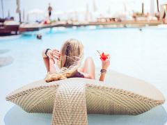 絶対写真が映えること間違いなし♡毎年使える"変わりダネ浮き輪"に注目◎