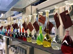 実験日に何着るか迷う理系女子へ。限られたルールの中でお洒落を楽しむコーデ