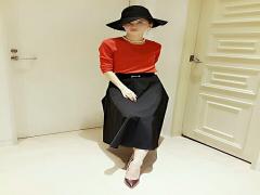 脱地味コーデ。主役の色1点投入ですぐに作れるこなれ感をマスターせよ♡