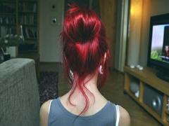 流行カラーをヘアにも注入！旬、真っ盛りなボルドーカラーに挑戦する秋。