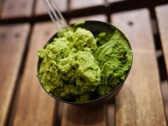 日本が誇る抹茶のジェラート。「ななや」が届ける和と緑の、甘みと香り。