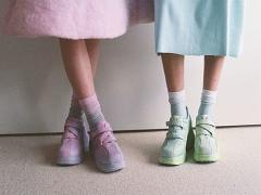 ガーリーはモノトーンでつくれる♡黒ワンピースが主役の上品クラシカルコーデ