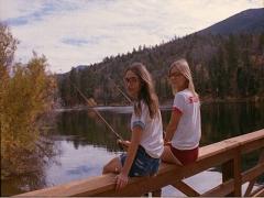 白T・カーキetc…夏にみんなが買った流行3アイテムを秋仕様に着まわしコーデ