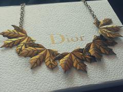 私の定番は “無地TOPS×デニム”＋ロングジレでいつもの服の雰囲気ガラッと変え