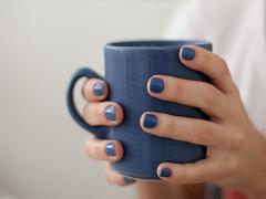 秋は上品かつお洒落なネイビーネイルでもっと素敵な大人女子に＊