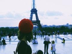 これで私もパリジェンヌ。レースアイテムでフェロモン漂うイイ女コーデ。