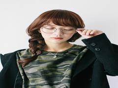 A/Wファッションのアクセントにダテメガネを。マンネリコーデをお洒落にアップデートしま