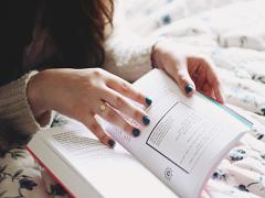 神秘的なオトナな輝きを楽しんで。〝鉱物ネイル〟で見るたびに心踊る指先に♭