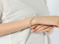 WOMENSのアクセサリーなら3000円以下でワンランク上がる