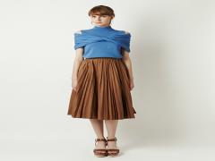 1枚で旬の着こなし。この秋はプリーツスカートBOOMに乗っかれ♡