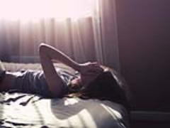 連休明けは、パステルカラーの明るいネイルで気分上げていきましょ♡