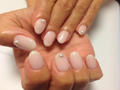 根元に1つ置くだけ？置き方・並べ型で遊ぶパールネイルカタログ