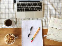 残業の日の夜だって《可愛いルームウェアを着る私》になりきりたい。部屋着にこだわると