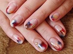 指先に上品さをプラス。秋のネイルは「グラデーション・マーブル」がおすすめです☆