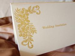 その一通から幸せが溢れる。切手を使わない郵便でオリジナルの招待状に。