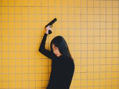 寒い季節の爪先は、個性的+上品を叶えてくれる大理石ネイルにトライしよう◇