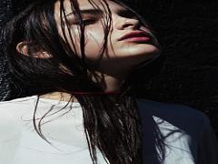 ベトつかない絶妙しっとりなセミウェットヘアは水分と油分のバランスで作る！