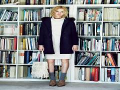 羽織るだけ、大人フェミニン。上品な"ファー付きコート"で仕事姿もエレガントに