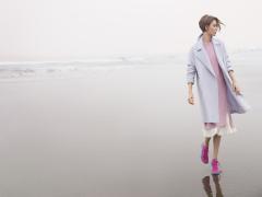 自然なスポーティースタイル。emmi＊15A/W Colleotionでつくる、スニーカーライフ