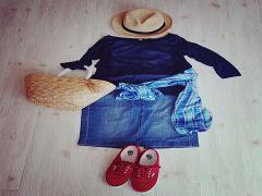 バーベキューでは定番のアイテムを使って一味違うコーデを！