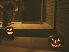 怪しくてインパクト大！エッグスンシングスからハロウィンのパンケーキ登場